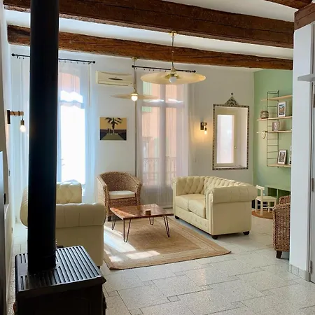 Maison Spacieuse Et Calme, Ideal Couple